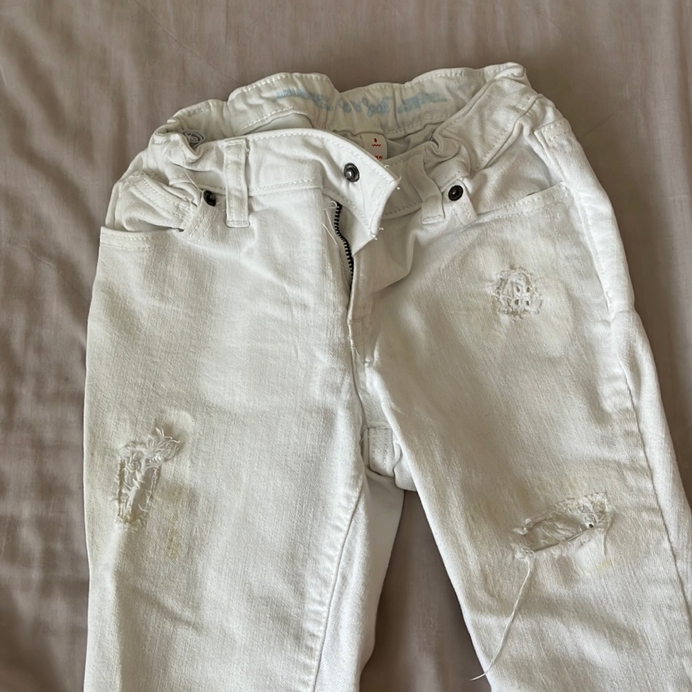 New White jeans